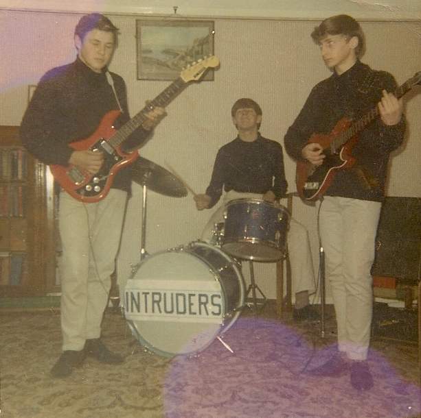 The Intruders - Musician/band